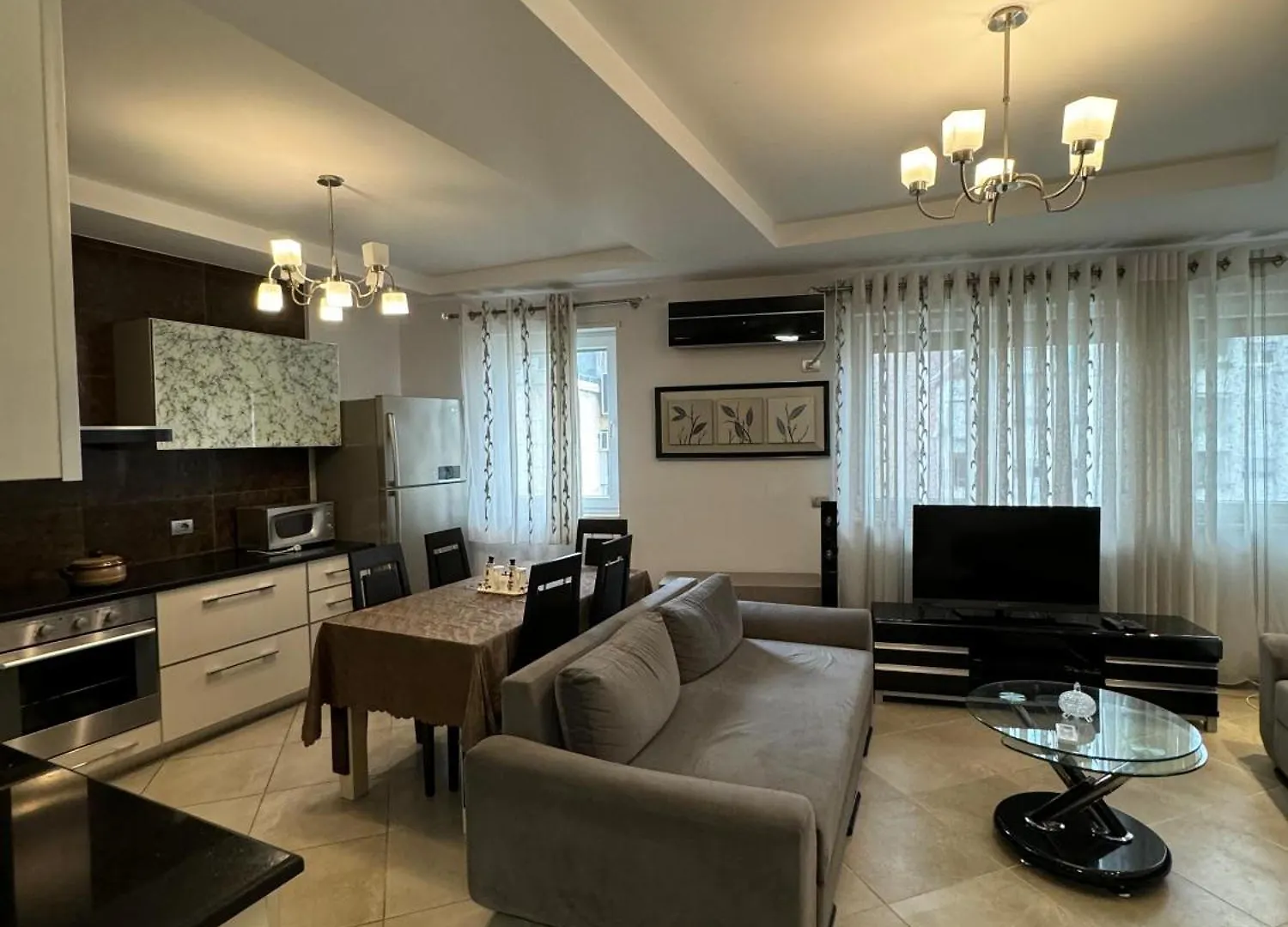 Diem Apartment Near Pazari I Ri Tirana 0*,  Albania