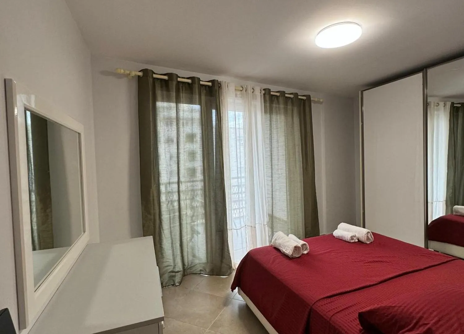 Diem Apartment Near Pazari I Ri Tirana